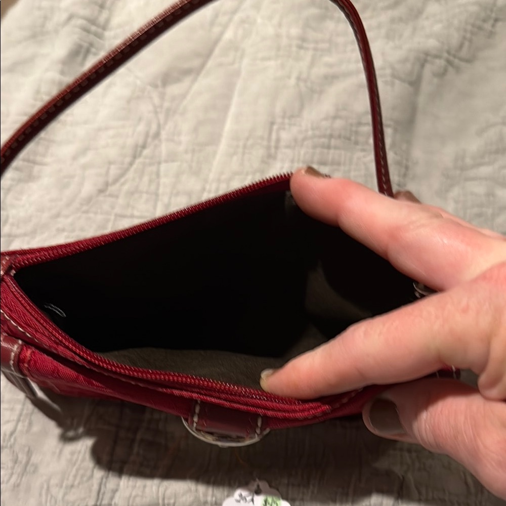 Coach SoHo Signature C wristlet-red - Picture 4 of 5